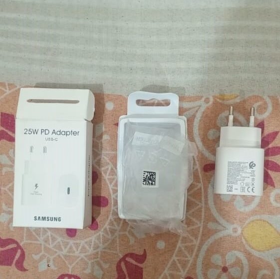 WhatsApp Image 2026-01-01 at 8.36.35 PM Samsung 25W USB-C PD Adapter Super Fast Charging for Android & iPhone